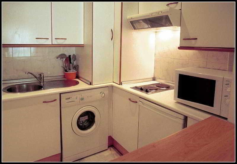 Apartamentos Vertice Bib Rambla Sevilla Ruang foto