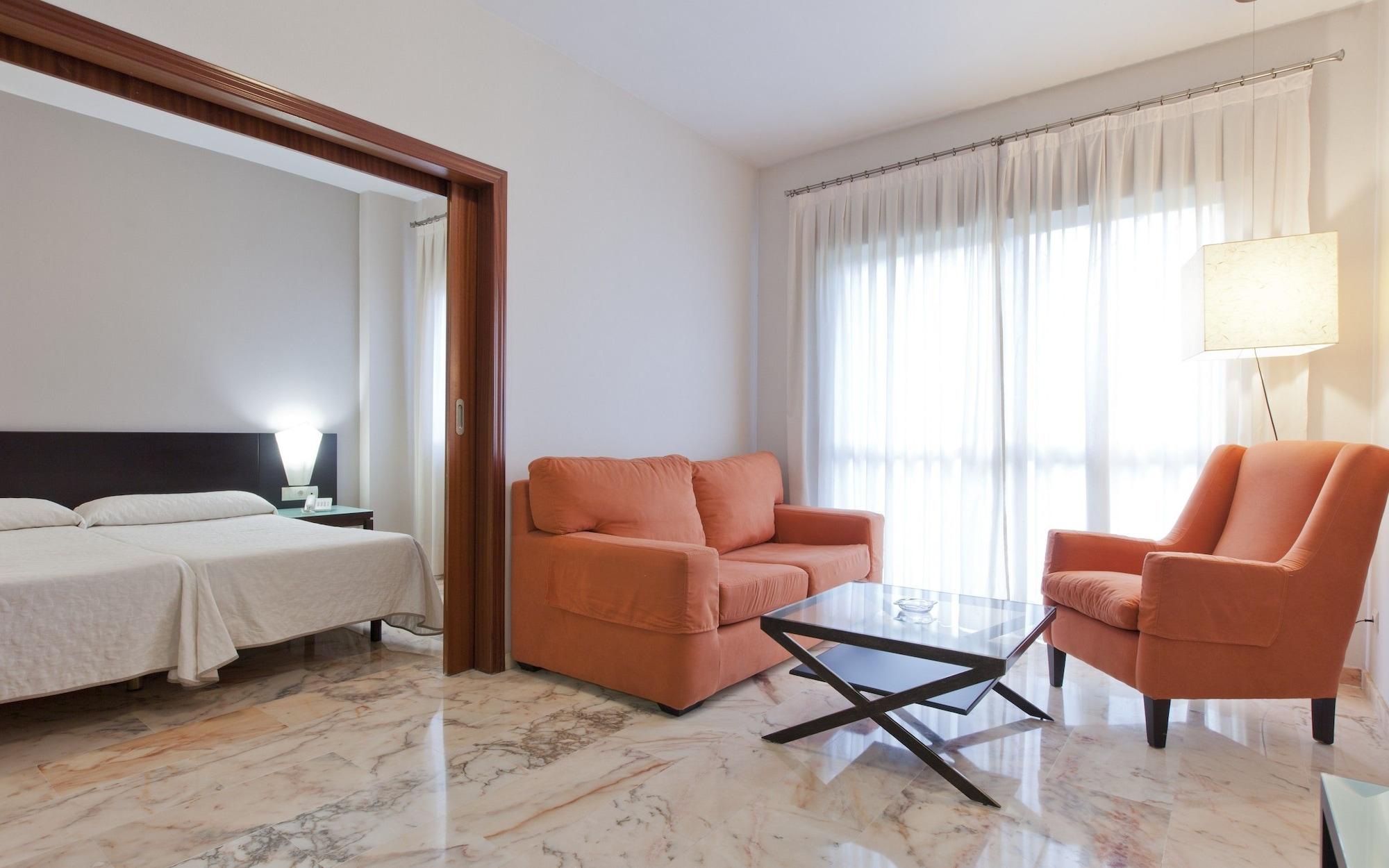 Apartamentos Vertice Bib Rambla Sevilla Bagian luar foto
