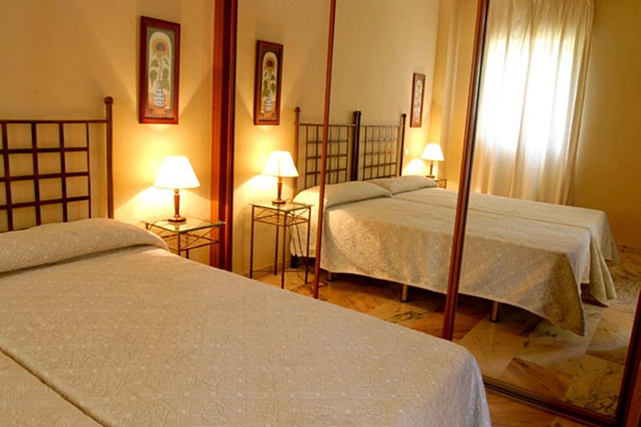 Apartamentos Vertice Bib Rambla Sevilla Bagian luar foto