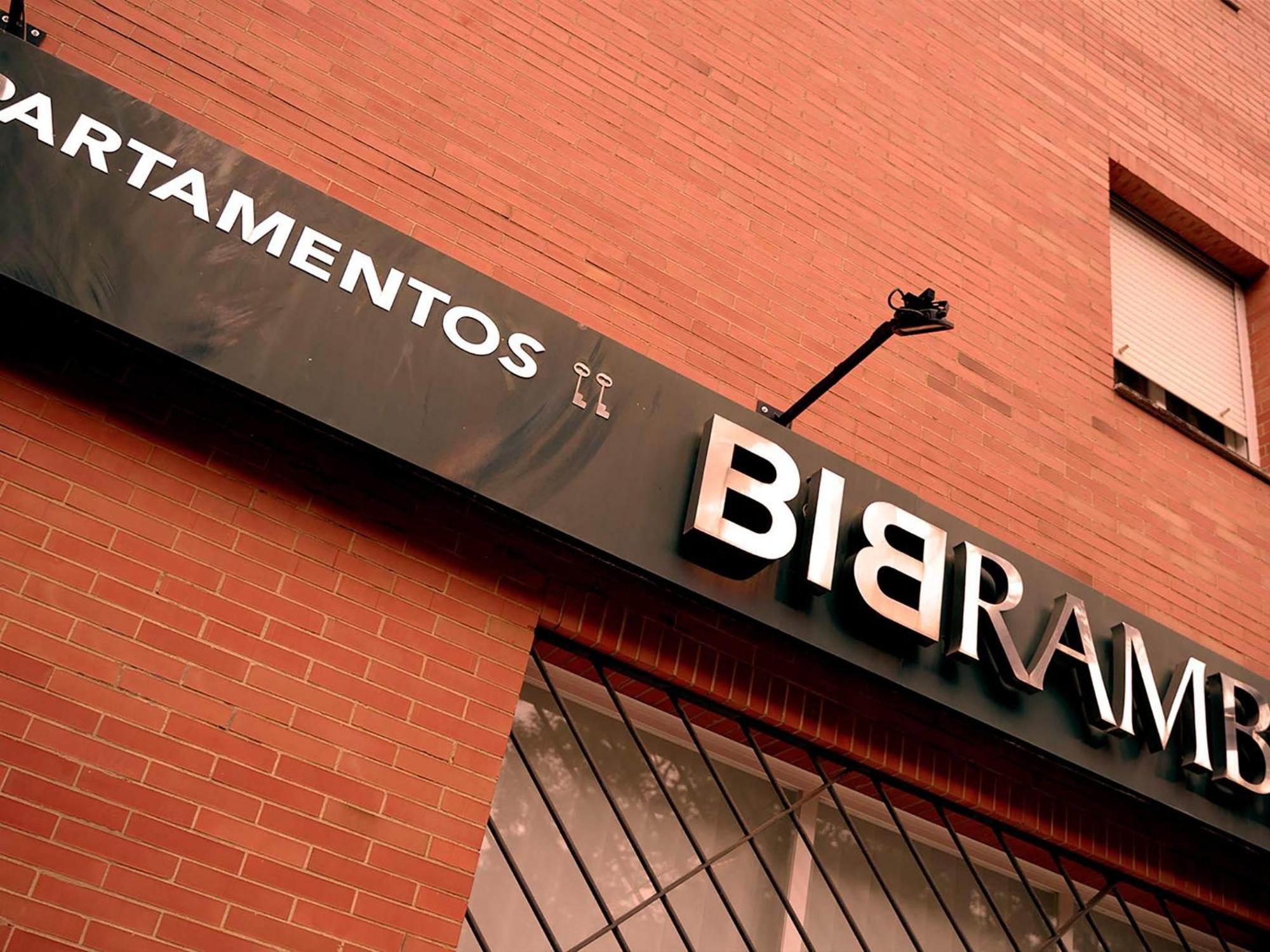Apartamentos Vertice Bib Rambla Sevilla Bagian luar foto