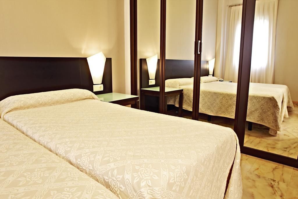 Apartamentos Vertice Bib Rambla Sevilla Bagian luar foto