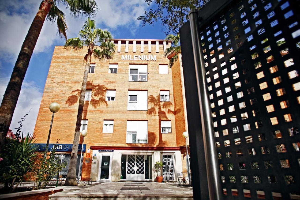 Apartamentos Vertice Bib Rambla Sevilla Bagian luar foto